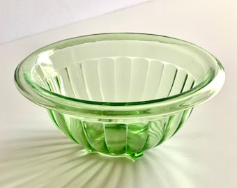 Vintage Hazel Atlas Green/  Pillar Optic Ribbed with Square Base Depression Glass Bowl