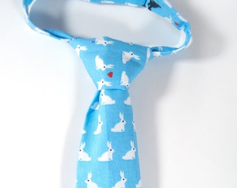 Bunnies Easter Tie, Blue easter tie, Easter bunny tie, neck tie for easter, boy's easter tie, baby easter tie, toddler easter tie, necktie