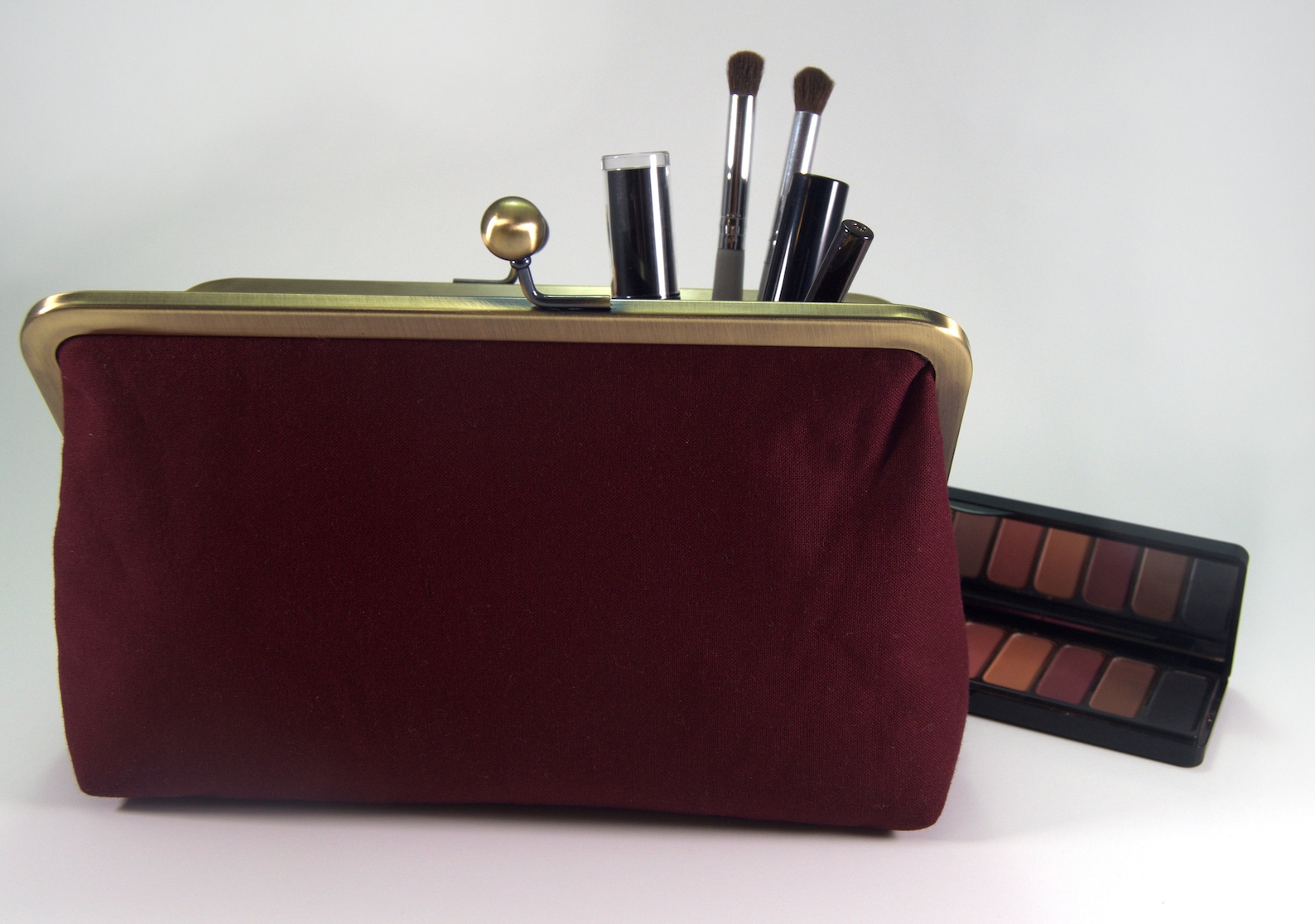 Milano Woven Clutch Handbag - Burgundy