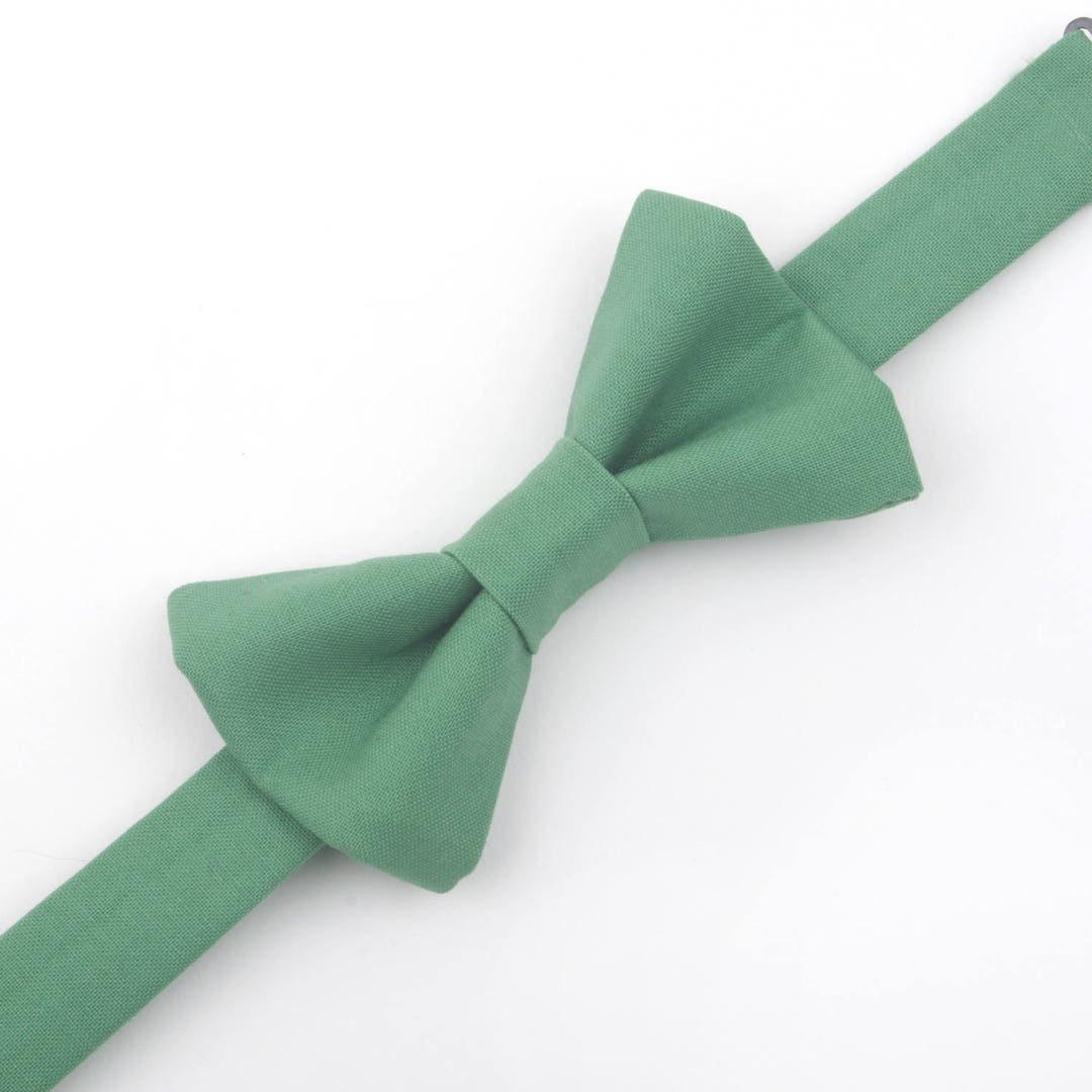Leaf Green Bow Tie, Green Bow Tie, Green Wedding, Ring Bearer Bow Tie