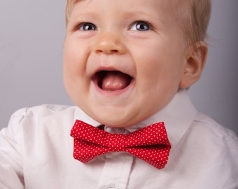 Corbata de arco de lunares rojo, pajarita roja, pajarita de los niños, pajarita de los hombres, pajarita pre-atada, pajarita roja, pajarita de bebé, pajarita de niño, vacaciones