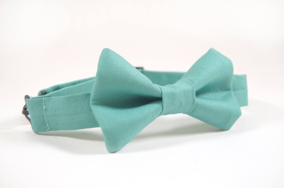spa colored bow ties