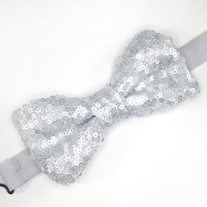 Silver sequins bow tie, silver bow tie, silver sequins, sequins bow tie, platinum sequins bow tie, glitter bow tie, silver glitter bow tie