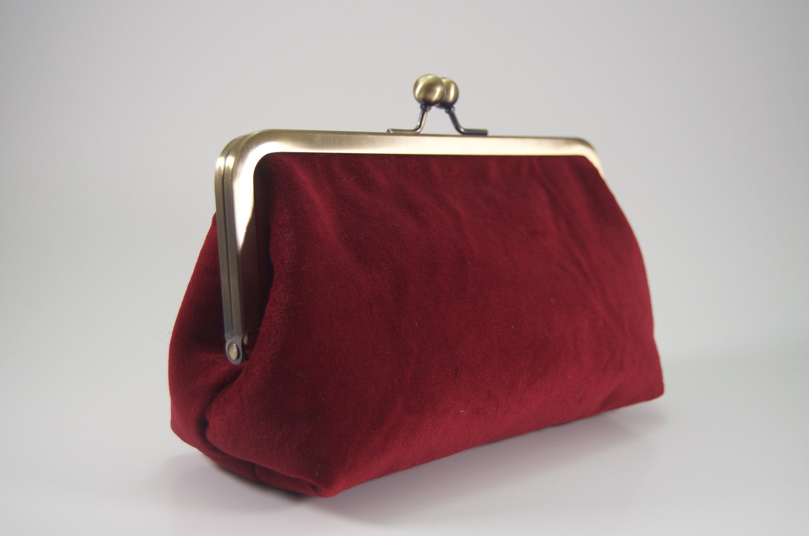 Ebony Woven Clutch – Burgundy