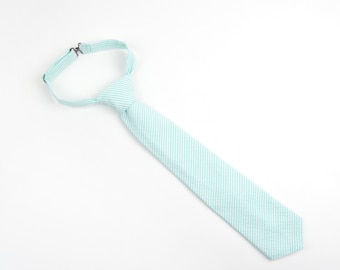 Mint seersucker necktie, mint necktie, mint stripe tie, mint boys tie, mint wedding, seafoam necktie, seersucker tie, toddler necktie, green