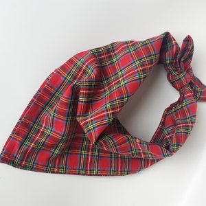 Bandana pour chien à carreaux, bandana pour chien de Noël, bandana à carreaux de Noël, bandana pour chat, bandana pour chien, bandana à carreaux rouge, écharpe pour chien de Noël, bandana