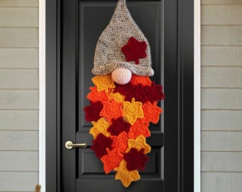 Crochet Leaf Gnome Wreath Pattern | Fall Wall Hanging (PDF Pattern)