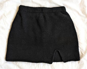 Venla Skirt Knitting Pattern PDF, Modern Mini Skirt, Elastic Waist, Slit Detail (Digital Download)