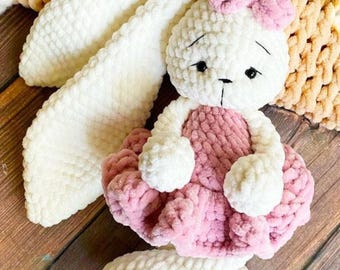 Patrón de conejito de terciopelo a crochet / Muñeca amigurumi con vestido (Patrón PDF)