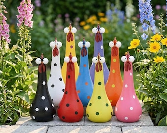 Statue idiote de jardin de poulet en résine, statue de jardin de poulet drôle, statues de poulet colorées, décoration de jardin extérieure originale, cadeau de nouveauté pour lui