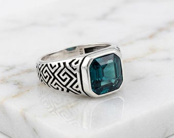 Anillo de plata de ley 925 para hombre, con diseño llamativo, cuadrado, con topacio azul de Londres y banda grabada. Regalo de lujo para él. Anillo con piedras preciosas llamativas para hombre.