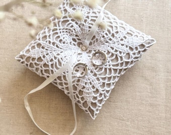 Cojín para anillos de boda de encaje de ganchillo hecho a mano con perlas, recuerdo familiar, accesorio para fotos