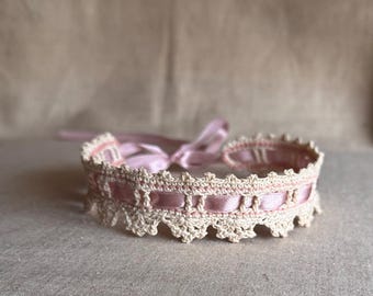 Victorian Crochet Choker, Romantic Lace Collar, Satin OR Velvet Ribbon, Wedding necklace, Cottage Romantic Style