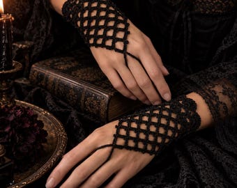 Gothic Lace Hand Harness, Black Fingerless Gloves, Gothic Bracelet, Crochet Wrist Cuffs, Vampire Cosplay Accessories