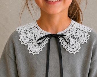 White Crochet Lace Peter Pan Collar, Detachable School Uniform Accessory, Romantic Style