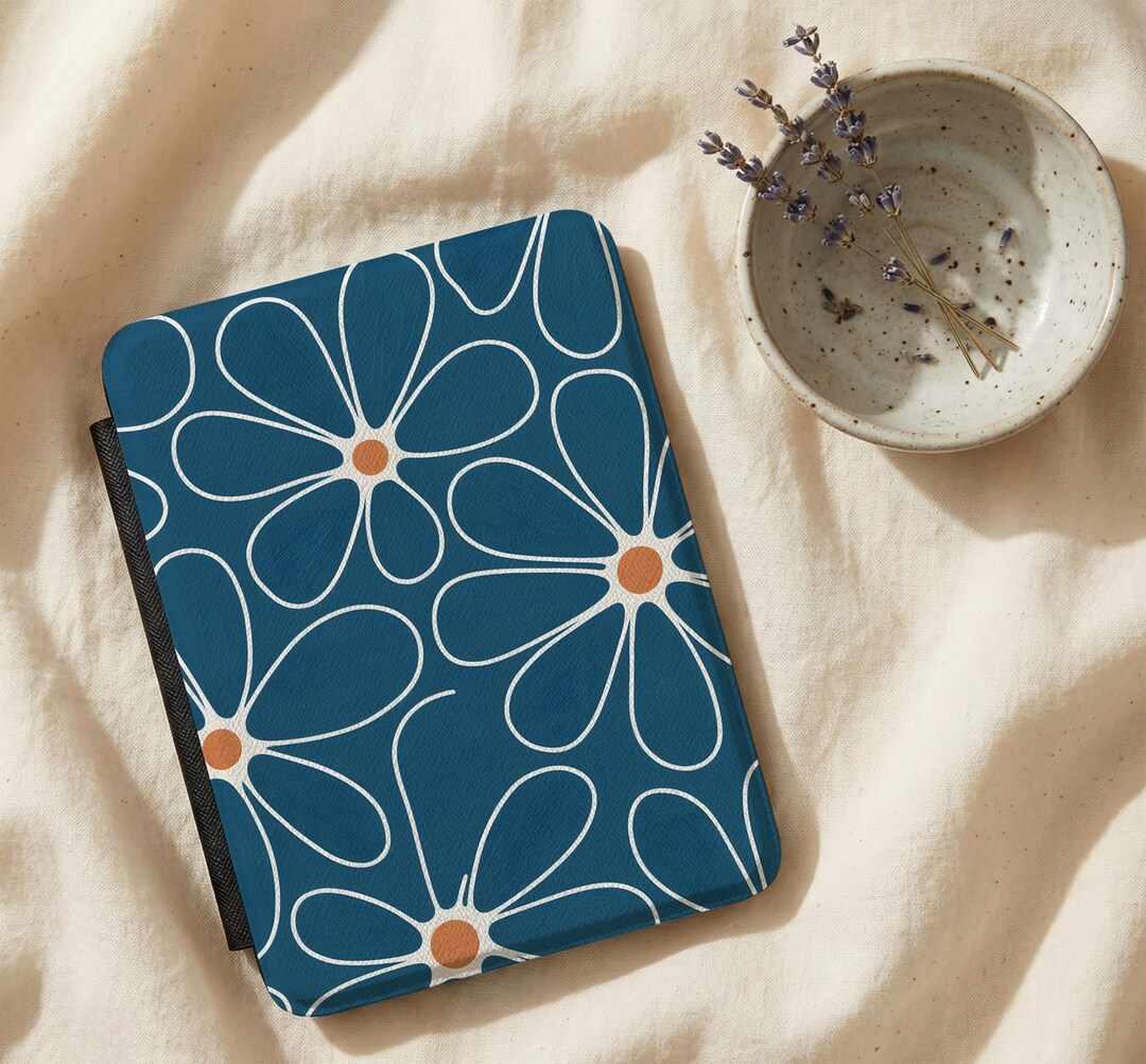Blue Outline Daisy Pattern Kindle Paperwhite Case 2025 12th Gen ...