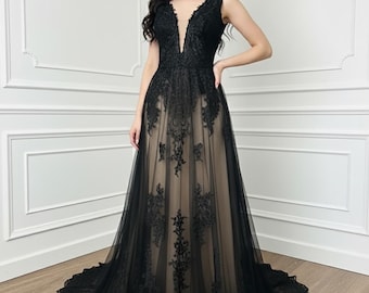 Abito da sposa su misura in pizzo nero / Elegante abito da sposa in tulle e raso