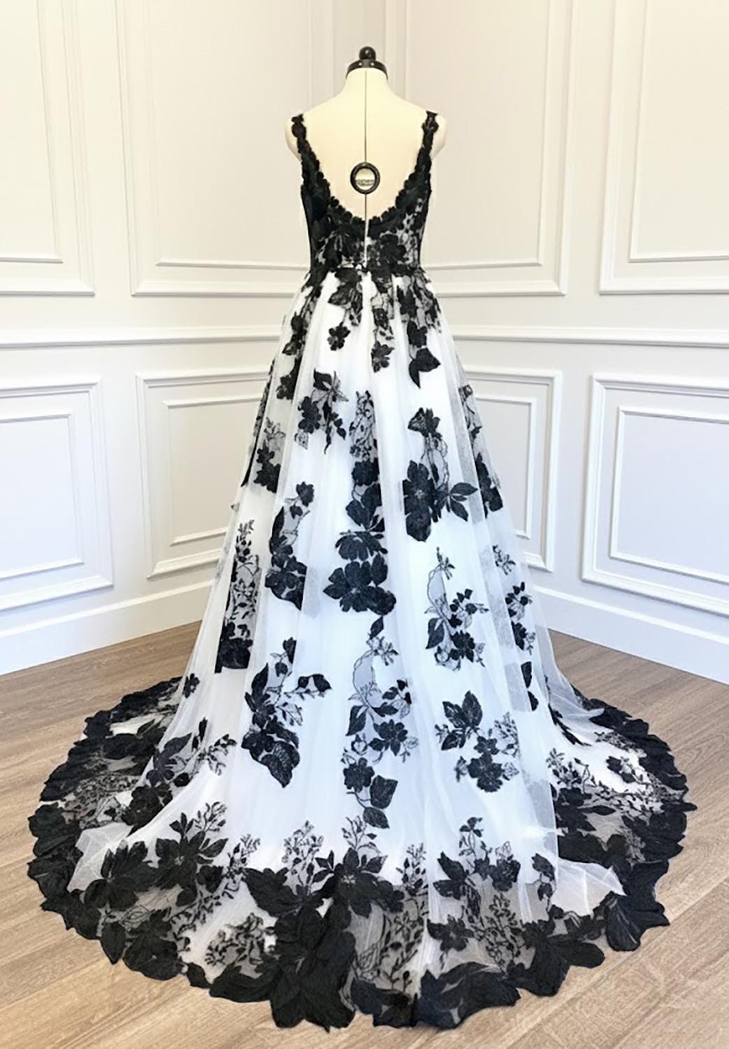 chinese dress ladies Elaska Wedding Dress  Black Lace & White Tulle Ball Gown