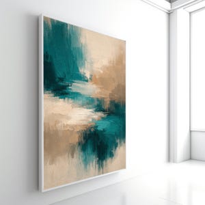 Pode incluir: Impressão de arte abstrata em uma moldura branca. A obra de arte apresenta um design texturizado de pinceladas em tons de verde-azulado, bege e branco. A pintura tem orientação vertical e é exibida em uma parede branca.
