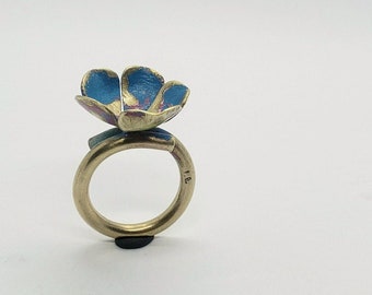 Flower ring, contemporary ring, modernist brass ring, contemporary Jewellery, artistic jewelry