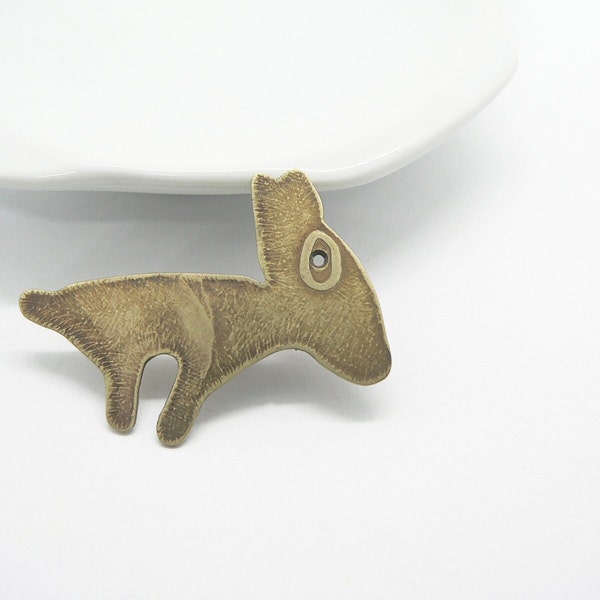 cute animal pin, sweet little pin, Nazca lines pin, contemporary jewelry, Inka pin brooch, cute pin , minimalist jewelry