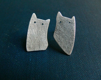 silver cat earrings, minimal cat earrings, contemporary jewelry, cat lover gift