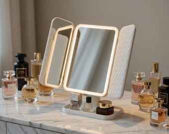 LED make-upspiegel met drie vouwen | Verlichte make-upspiegel | USB oplaadbare bureauspiegel | Verlichting in 3 kleuren | Decoratie voor de kaptafel | Cadeau voor haar