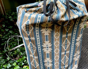 Folding floor loom bag fits the Saori 60size 24“ scouting at riverfork  trail ” wool blend  heavy duty zipper :  Saorisantacru