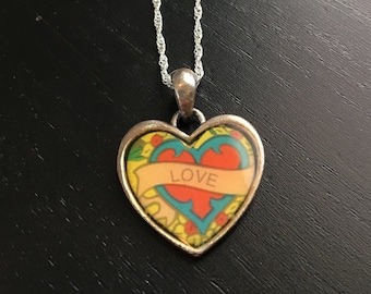 Vintage 90s Heart Pendant Necklace: Love Tattoo Inlay