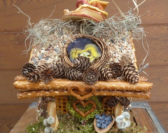 Log Cabin Edible Birdhouse