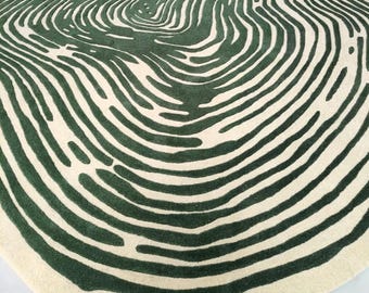 Alfombra con forma tejida a mano