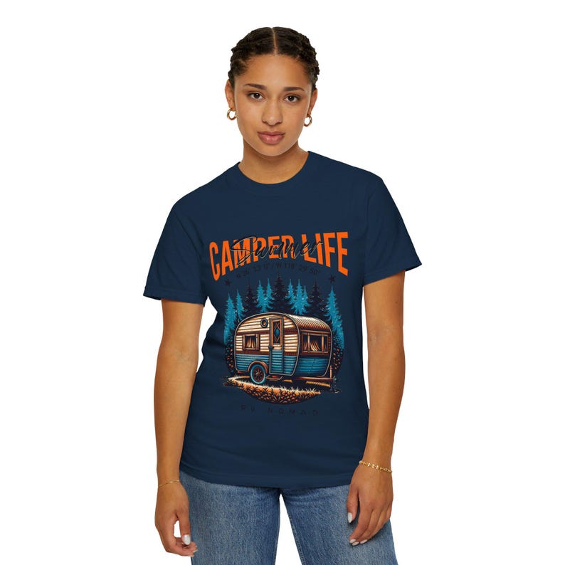 T-shirt med husvagnsmotiv | T-shirt med vintagemotiv True Navy