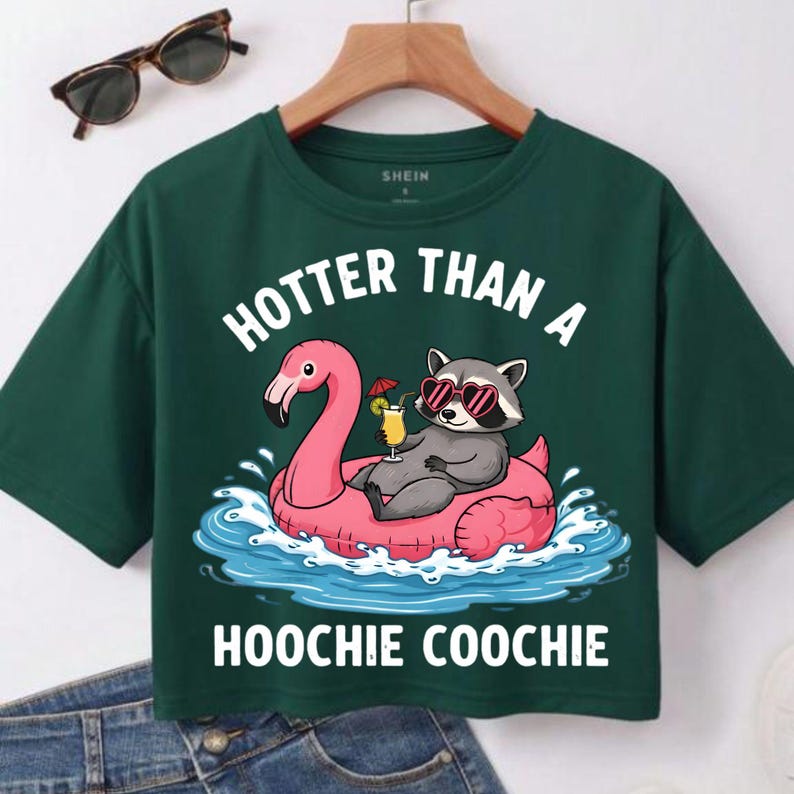 Heißer als ein Hoochie Coochie PNG, Waschbär Sommer png, Sommer Ferien Shirt Designs, Hoochie Coochie Meme Shirt, 90er Jahre Country-Musik-Liebhaber Geschenk Bild 3