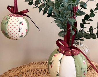 Patchwork decorative baubles