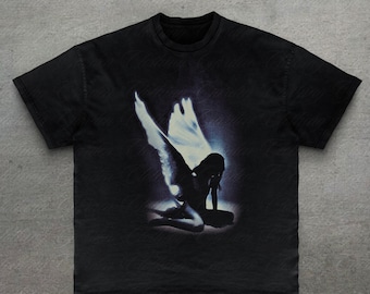 Camiseta gráfica de ángel caído, camiseta de arte gótico oscuro para hombre y mujer, top vintage con alas de ángel ocultistas, camiseta emo alternativa, regalo vanguardista