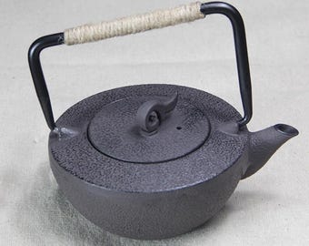 Einzigartig geformte Teekanne mit Griff | Handgemacht Gusseisen Kessel | Teekanne für Kochendes Wasser und Aufbrühen | Vintage-Tee-Sets | Tee-Set Ornamente