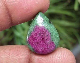 Cabochon a pera di rubino zoisite naturale – Pietra preziosa sciolta rosa-verde per anelli, pendenti e gioielli fatti a mano