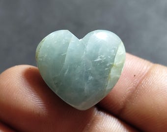 Cuore cabochon di acquamarina / Pietra preziosa liscia e lucida / Materiale per la creazione di gioielli fai da te