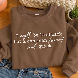 Mogę być wyluzowany, ale potrafię szybko pochylić się do przodu SVG: Zabawny projekt koszulki (pobranie cyfrowe)