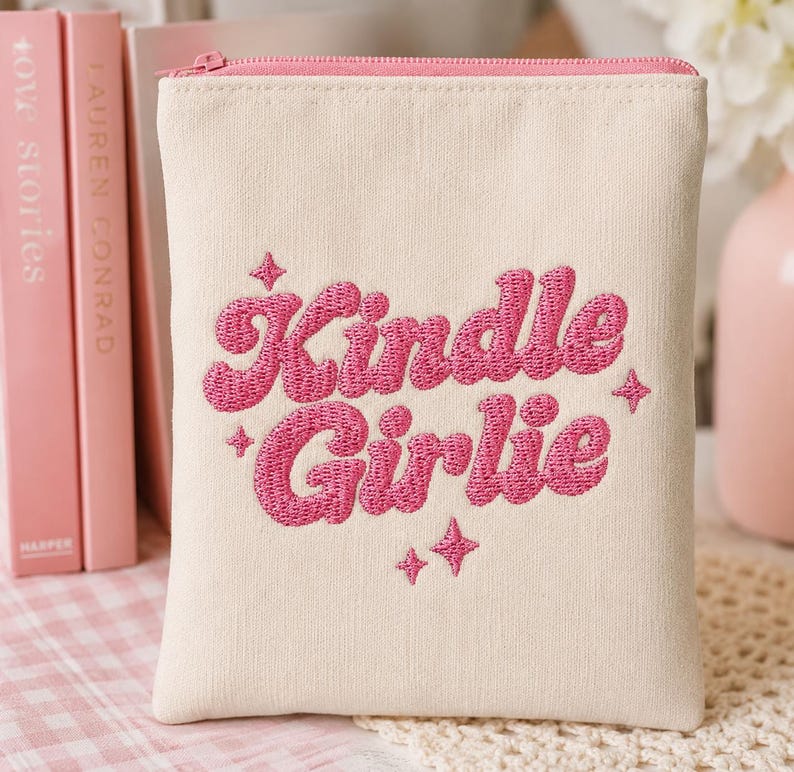 Kindle Girlie Broderidesign | Booktok Coquette Maskinbroderifil bild 7
