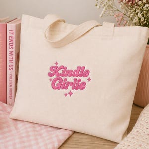 Kindle Girlie Broderidesign | Booktok Coquette Maskinbroderifil bild 8