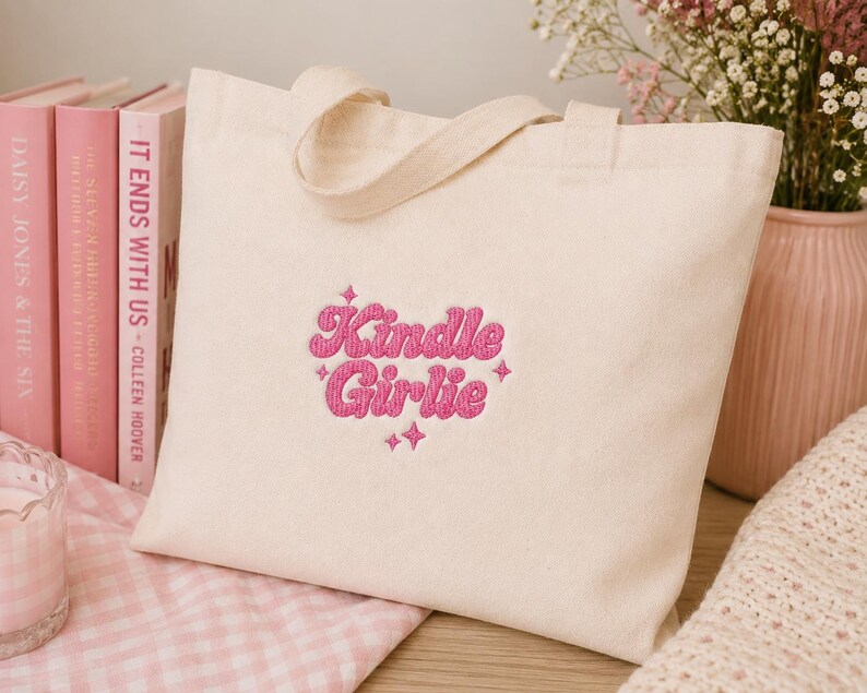 Kindle Girlie Broderidesign | Booktok Coquette Maskinbroderifil bild 8
