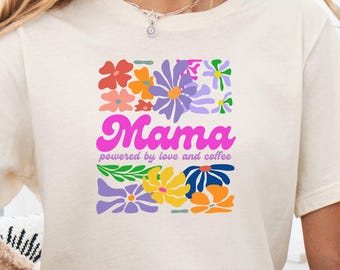 Koszulka Mama „Powered by Love and Coffee”, Mama Shirt im Retro Look z lat 70., Muttertagsgeschenk, Geburtstagsgeschenk für Mama, Babyshower