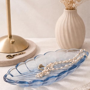 Vintage blått glasskål | Glasfack från mitten av århundradet | Tom ficka för kustdekor | Smyckesbricka | Dekorativ glasskål