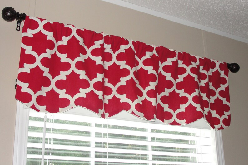 READY to SHIP Premier Prints Quatrefoil Fynn Timberwolf Red Scalloped Valance 52 wide x 16 long Lined Red and White