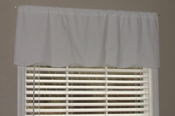READY to SHIP Premier Prints Quatrefoil Fynn Timberwolf Red Scalloped Valance 52 wide x 16 long Lined Red and White