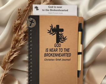 Diario de duelo cristiano con dije de cruz: regalo de fe, sanación y recuerdo para quienes tienen el corazón roto