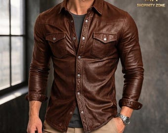 Camisa vaquera de cuero genuino marrón para hombre – Corte ajustado con botones.