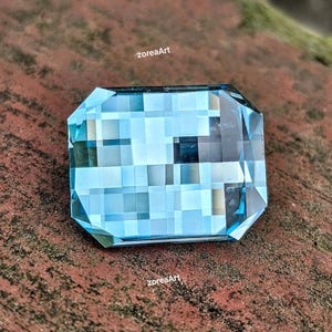 Pendentif, bague cocktail et broche en pierre précieuse aigue-marine taillée pixel, cultivée en laboratoire. Pierre précieuse non montée.