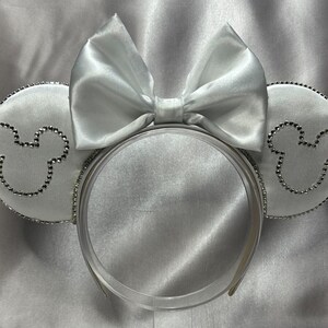 Rhinestone Mickey Ears, Rhinestone Minnie Ears, Wedding Ears, Wedding Mouse Ears, Bridal Mouse Ears, Bejeweled Mickey Ears, Minnie Ears